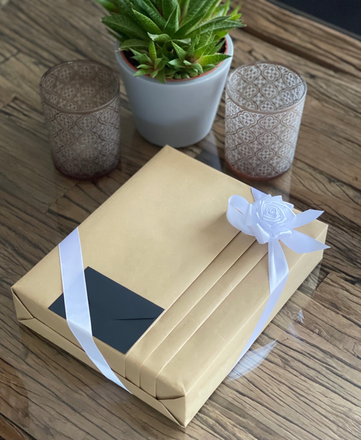 Enchanting Rose with Ferrero Rocher (Surprise Photo Frame-Black)