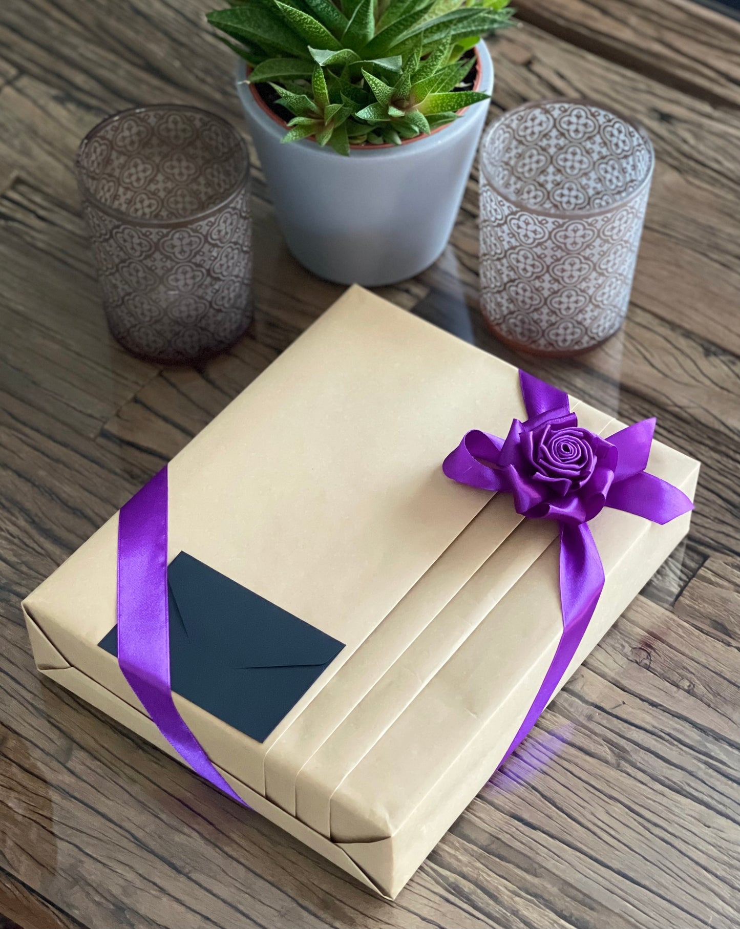Enchanting Rose with Ferrero Rocher (Surprise Photo Frame-Black)